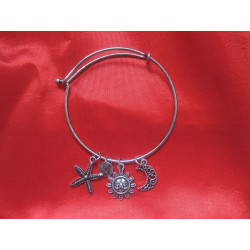 Bracelet avec breloques