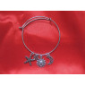 Bracelet avec breloques