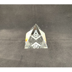 Pyramide en Cristal Équerre & compas avec "G"